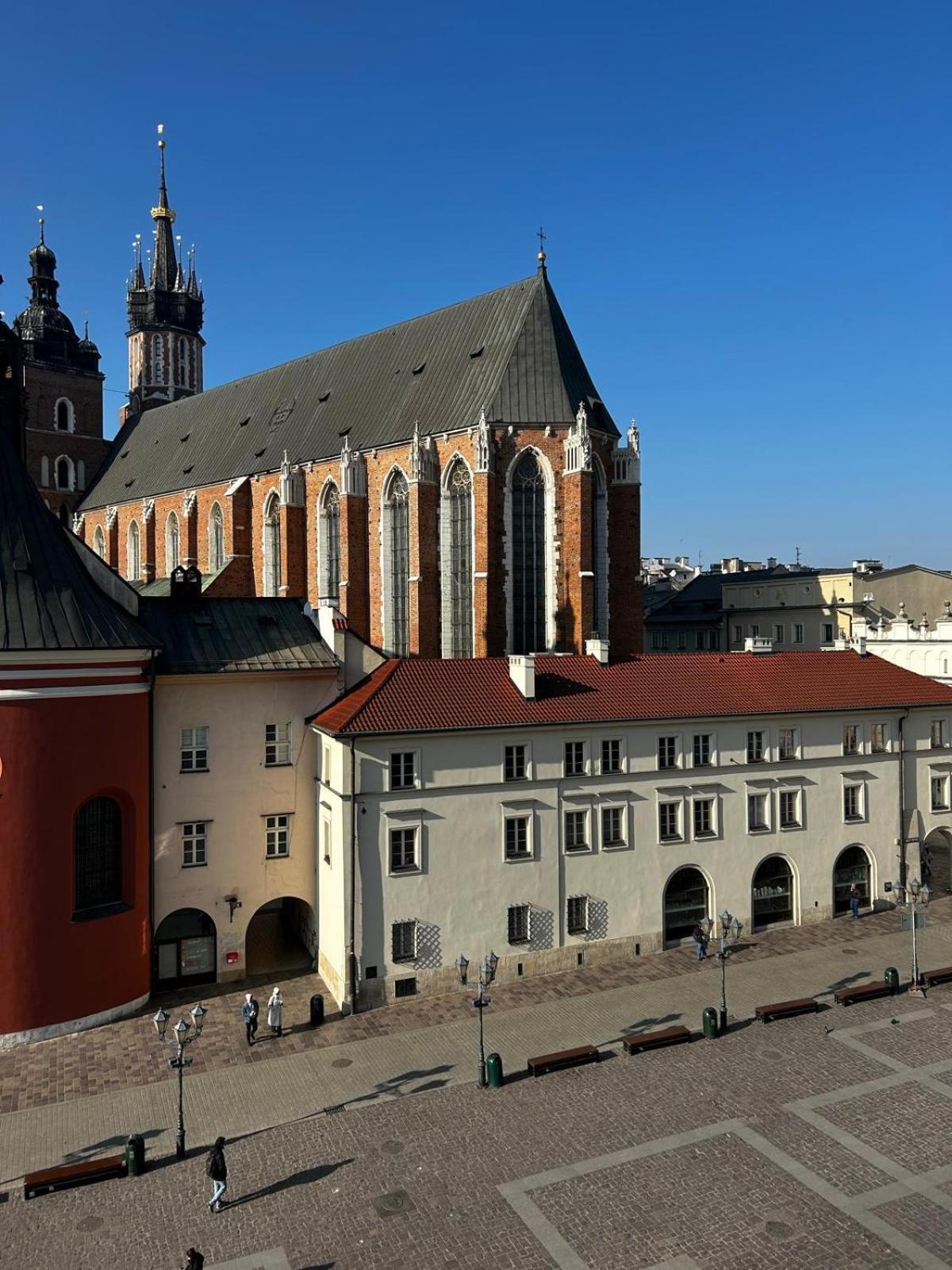 Small Market Square - Old Town Красков Екстериор снимка